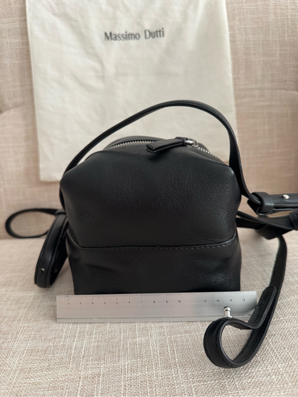 Massimo Dutti Black Leather Mini Crossbody Bag - Picture 2 of 4